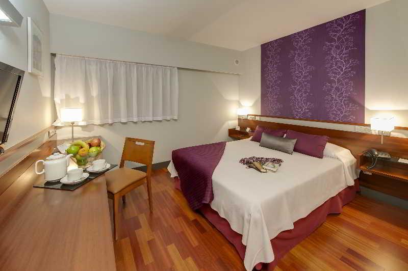 Hostal Torrejon Torrejon de Ardoz Exterior photo